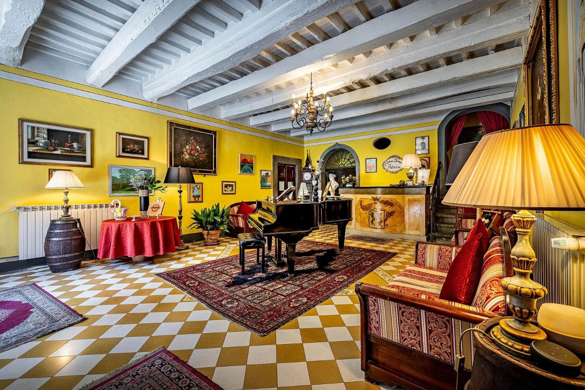 Antica Dimora Patrizia Hotel Montecarlo Ngoại thất bức ảnh